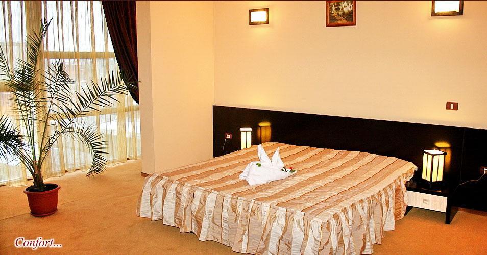 Hotel Palace Târgu Jiu Habitación foto