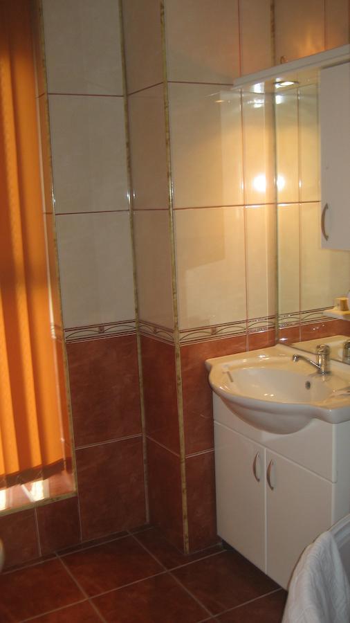 Hotel Palace Târgu Jiu Habitación foto