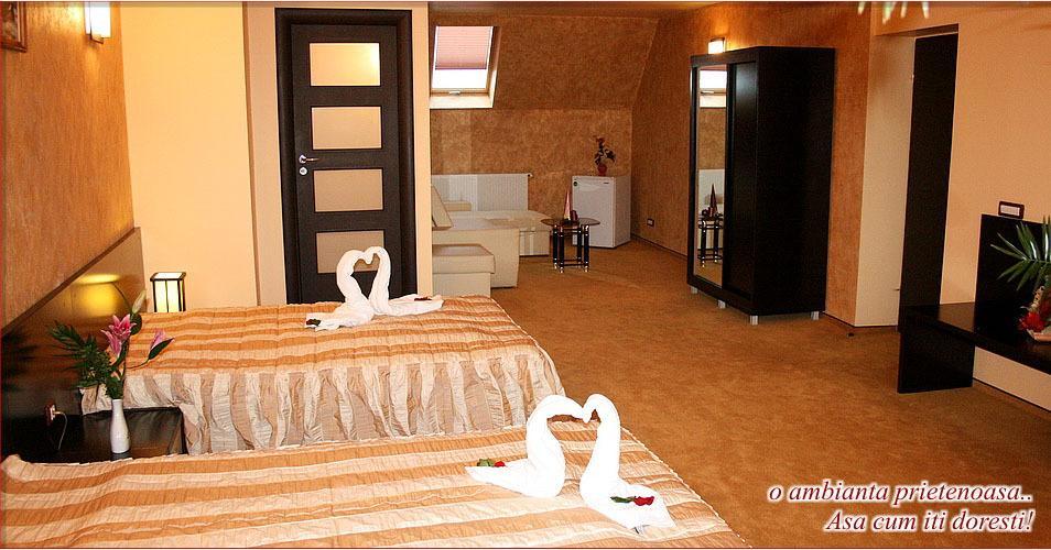 Hotel Palace Târgu Jiu Habitación foto